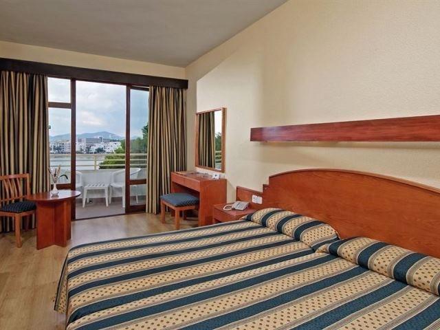 Leonardo Suites Hotel Ibiza Santa Eulalia ภายนอก รูปภาพ